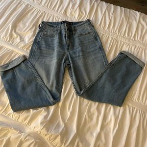 hollister jeans